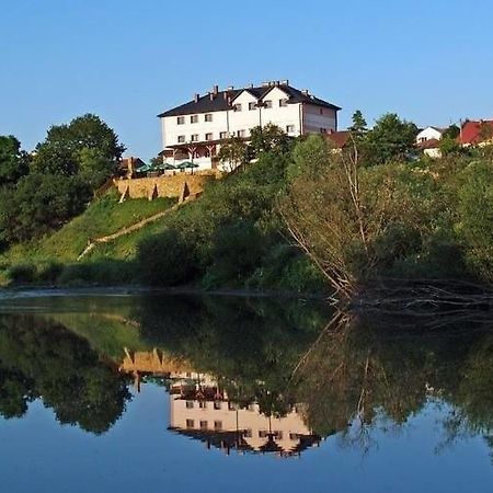 Hotel Bursztynowy Jozefow na Wisla ภายนอก รูปภาพ