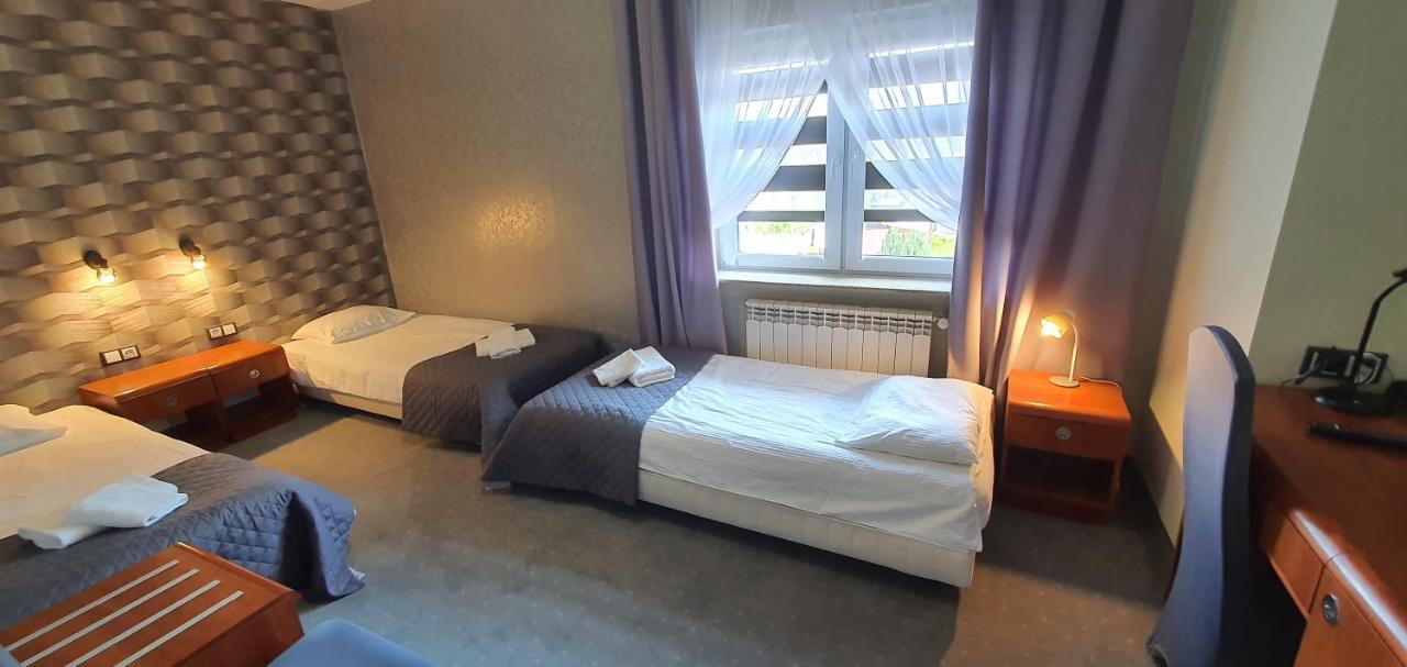 Hotel Bursztynowy Jozefow na Wisla ภายนอก รูปภาพ