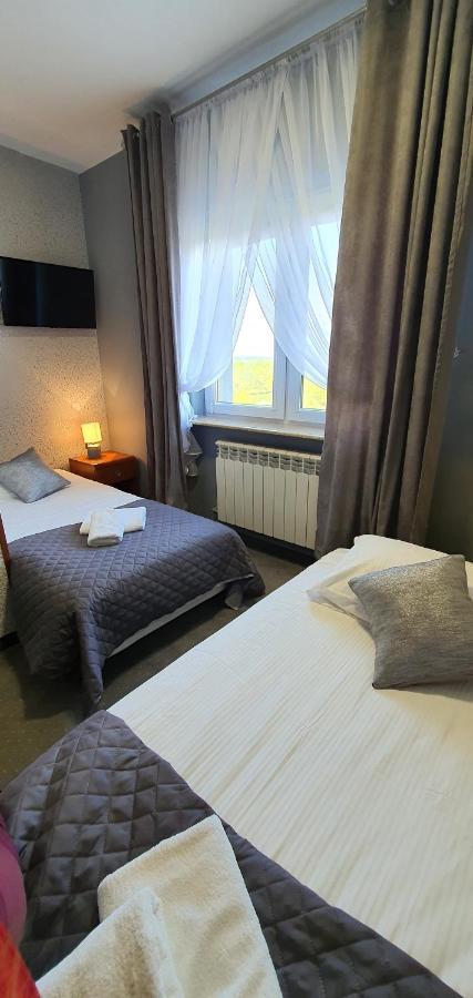 Hotel Bursztynowy Jozefow na Wisla ภายนอก รูปภาพ