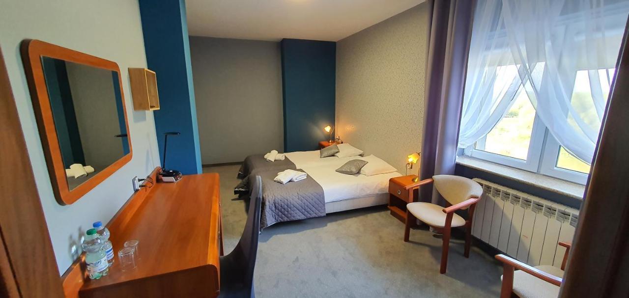 Hotel Bursztynowy Jozefow na Wisla ภายนอก รูปภาพ