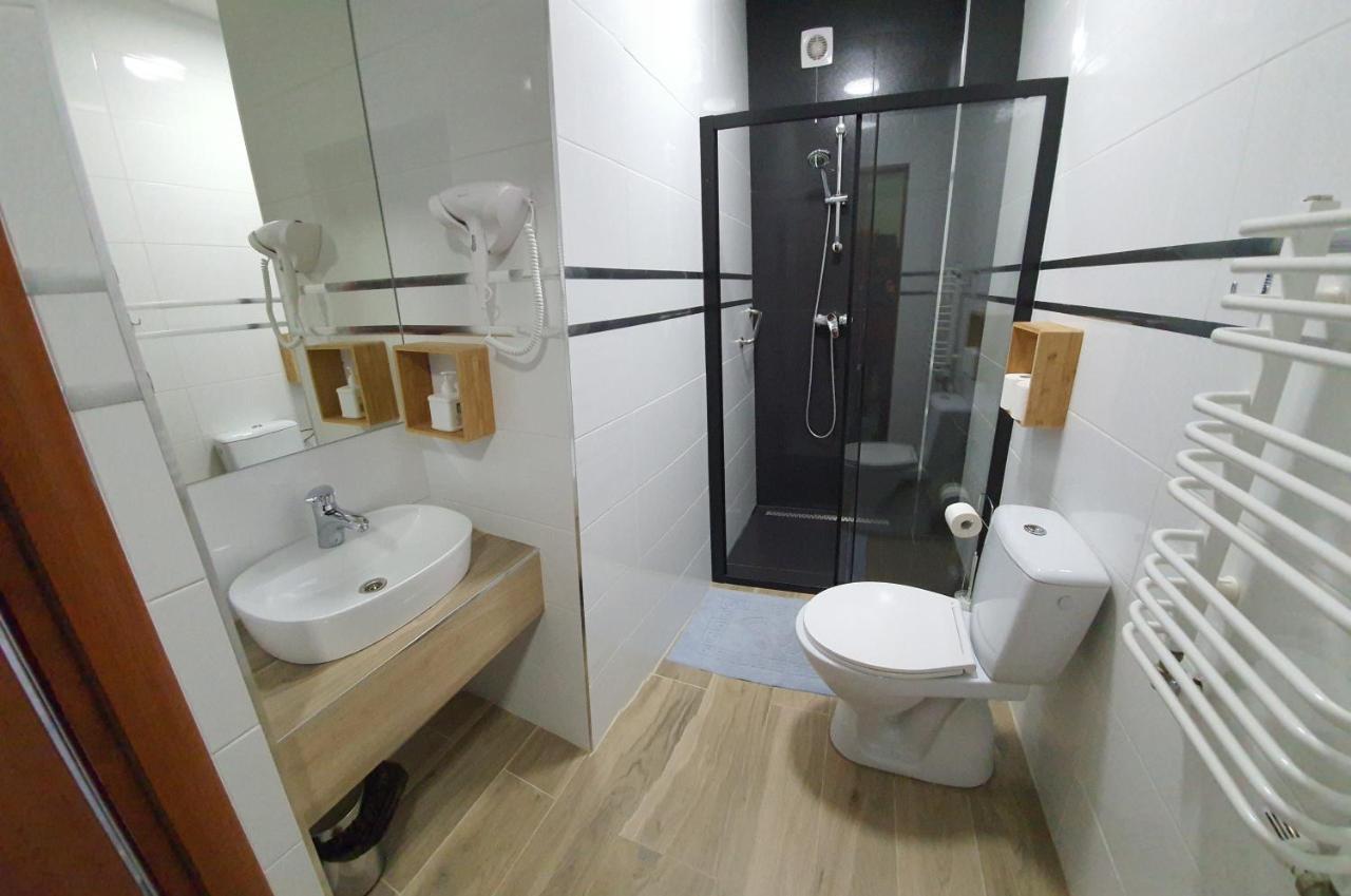 Hotel Bursztynowy Jozefow na Wisla ภายนอก รูปภาพ
