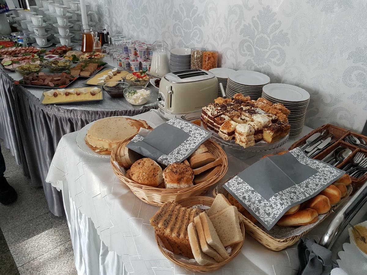 Hotel Bursztynowy Jozefow na Wisla ภายนอก รูปภาพ