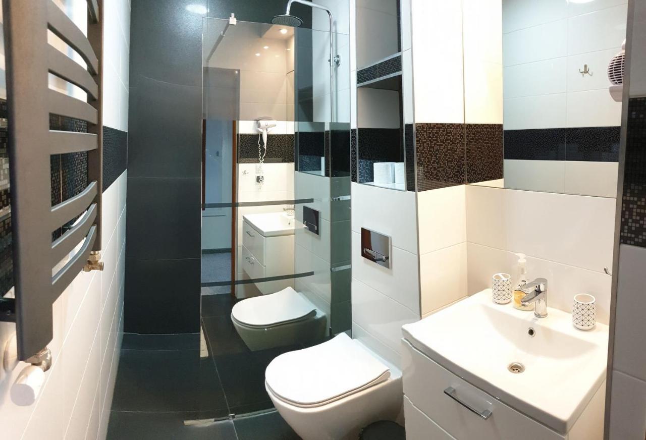 Hotel Bursztynowy Jozefow na Wisla ภายนอก รูปภาพ