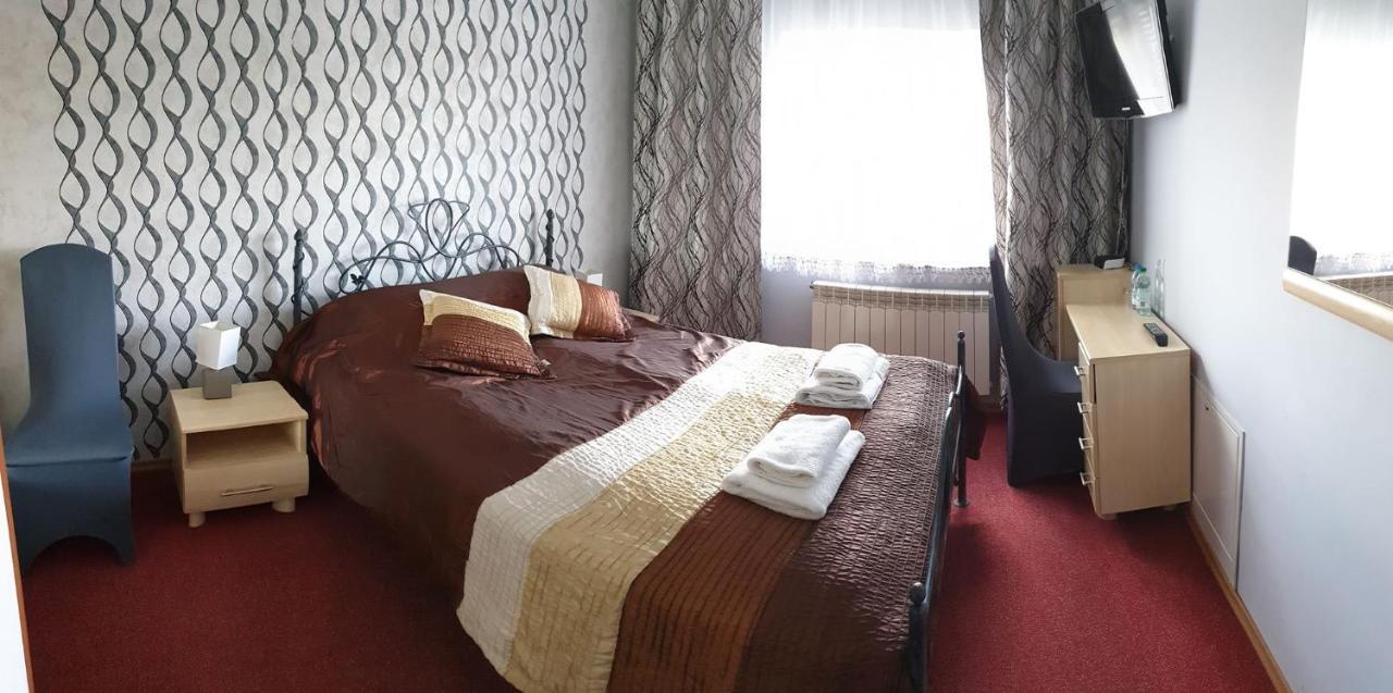 Hotel Bursztynowy Jozefow na Wisla ภายนอก รูปภาพ