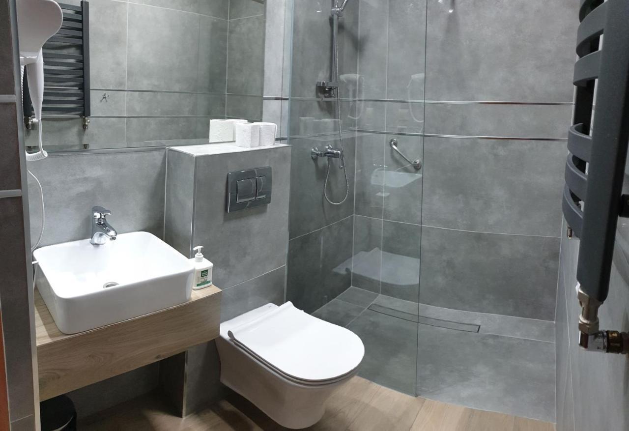 Hotel Bursztynowy Jozefow na Wisla ภายนอก รูปภาพ